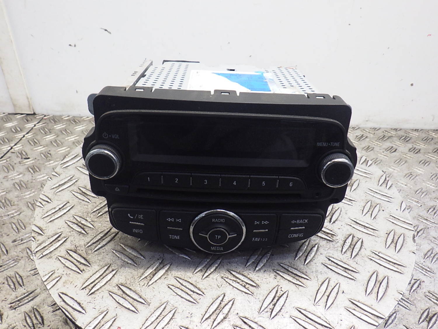 opel corsa d radio touch connect code